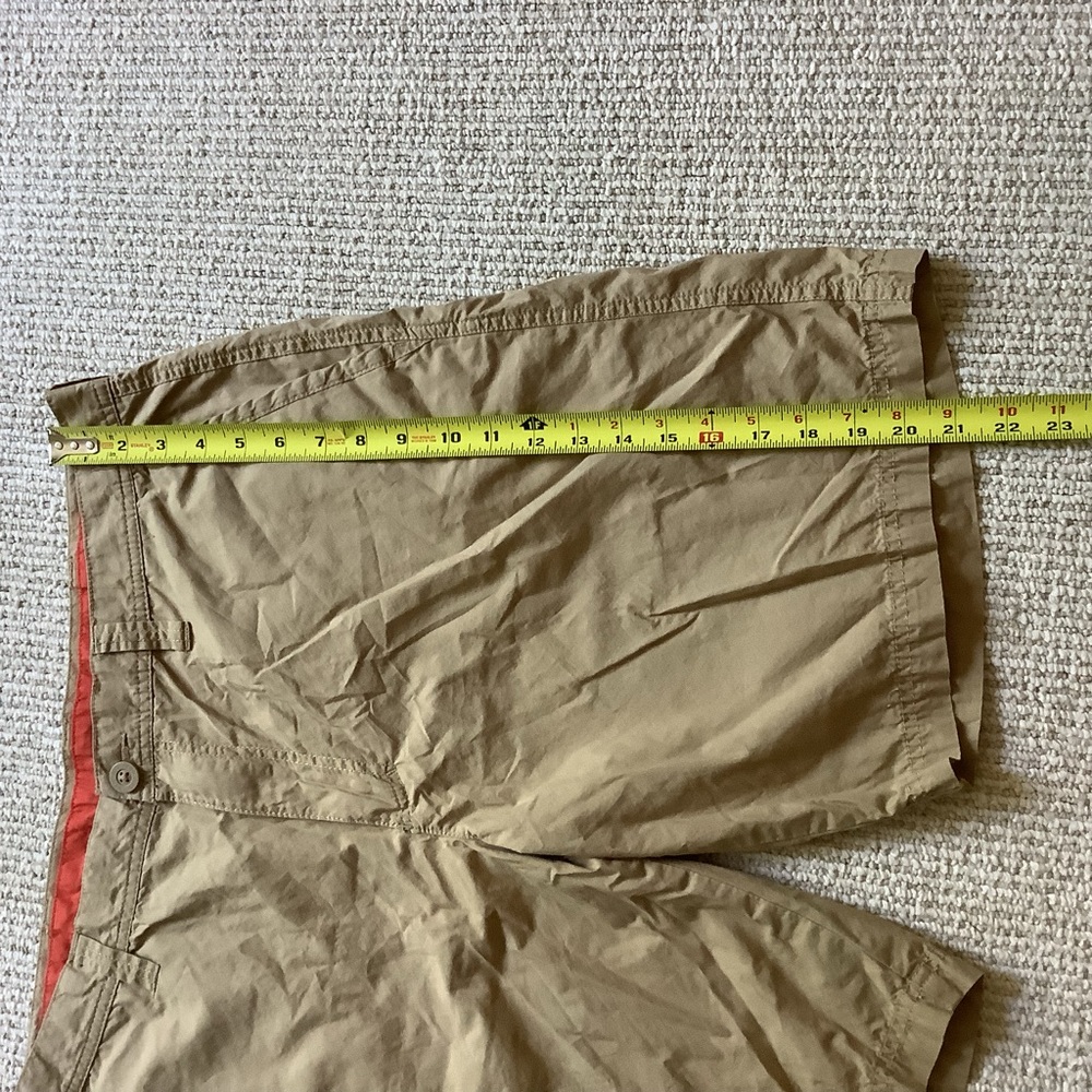 Columbia Cotton Khaki Shorts 38 Waist Inseam 10” - Picture 11 of 12
